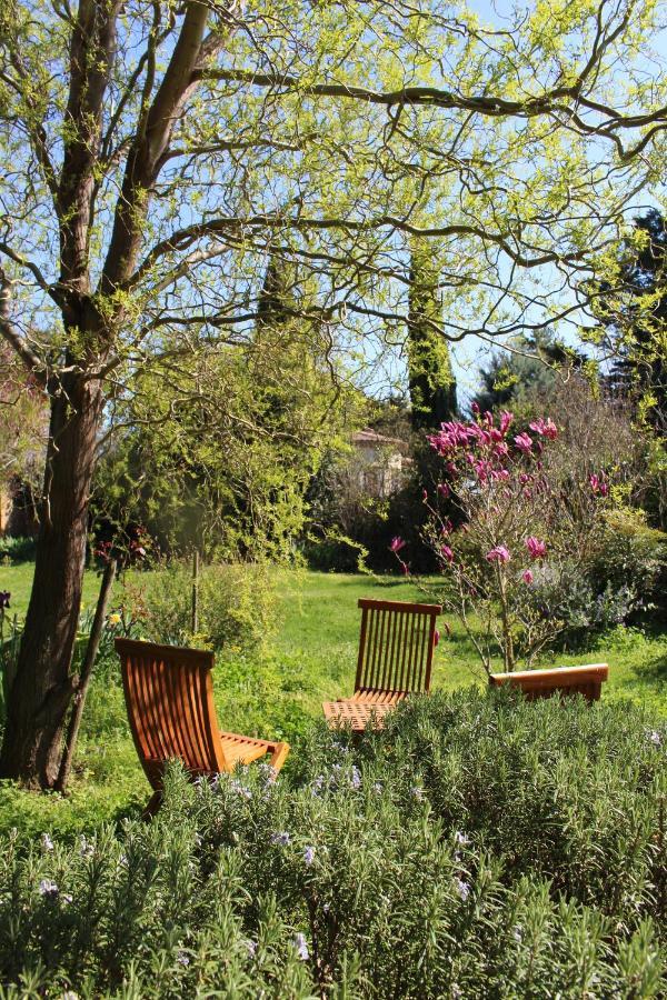 Mas Les Romarins, 10 Min D'Uzes, Piscine Et Grand Jardin Clos, Jeux, Nid De Repos Et Base Pour Activites Dans Le Gard (Adults Only) Exteriér fotografie