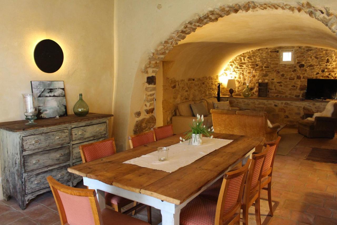 Mas Les Romarins, 10 Min D'Uzes, Piscine Et Grand Jardin Clos, Jeux, Nid De Repos Et Base Pour Activites Dans Le Gard (Adults Only) Exteriér fotografie